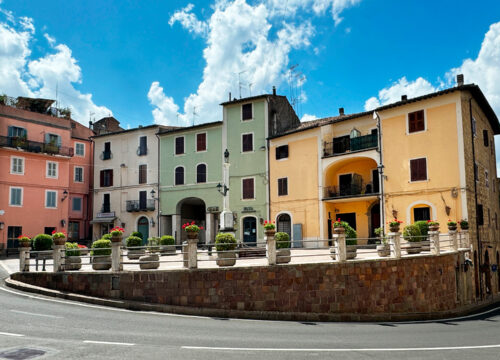 Scopri i palazzi e i monumenti di Grotte di Castro